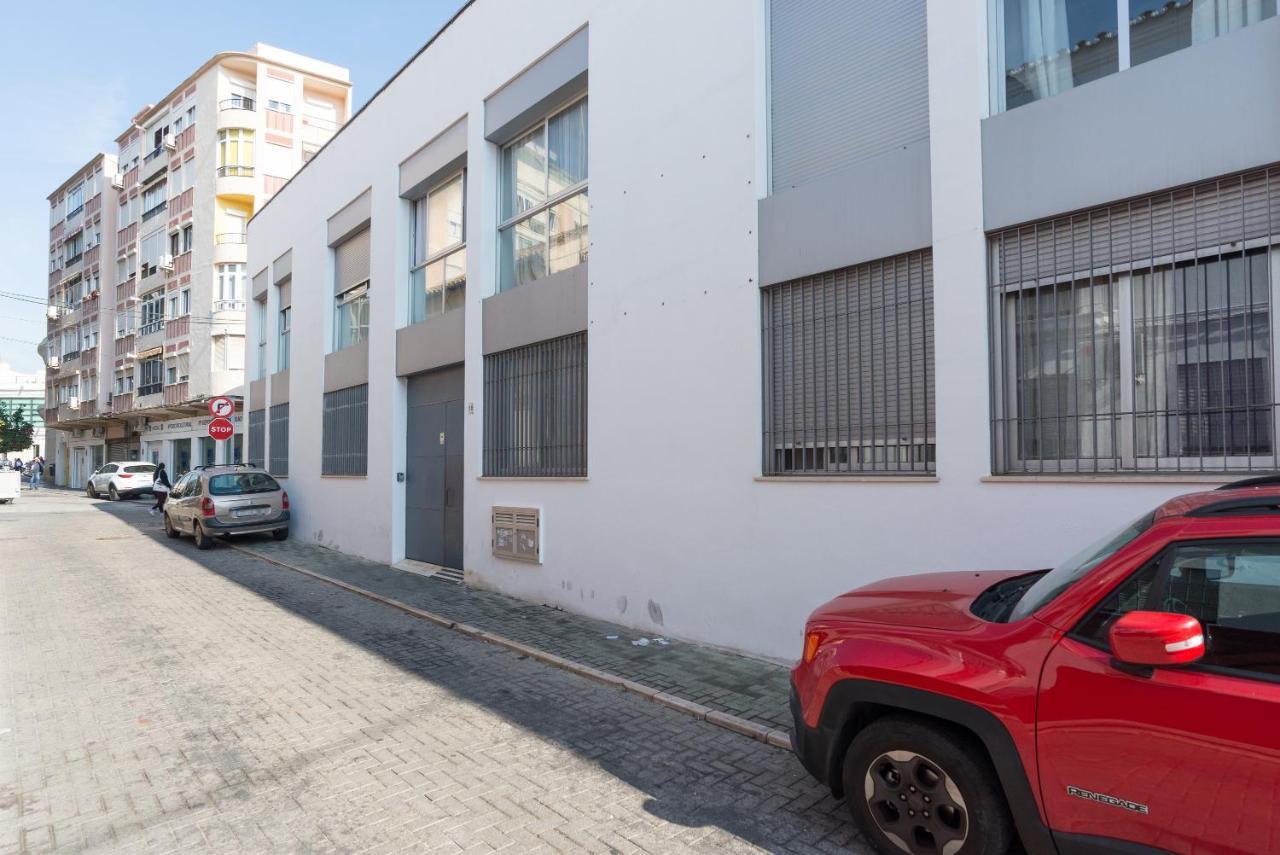 Mlg - Apartamento Trinidad Con Parking Appartamento Málaga Esterno foto