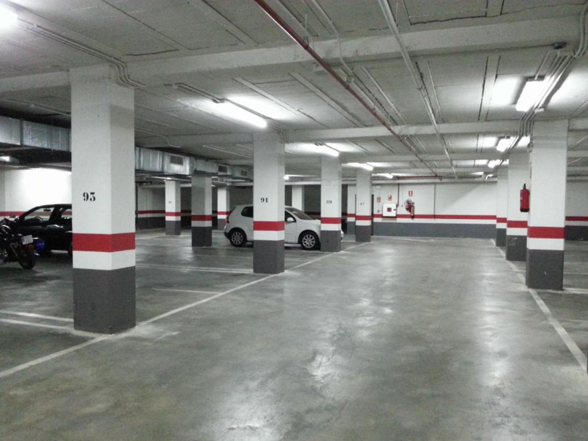 Mlg - Apartamento Trinidad Con Parking Appartamento Málaga Esterno foto